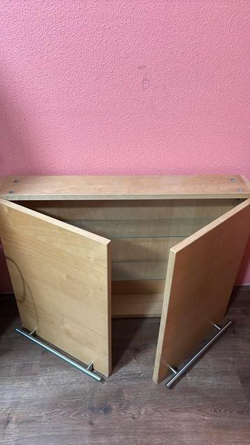 Very good quality cabinet (kast) beschikbaar voor biedingen