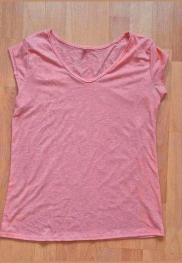 Nieuw t-shirt XS. Okselmaat 42 cm beschikbaar voor biedingen