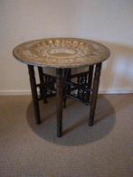 Antiek Indiaas tafeltje met koperen blad. India, Ophalen