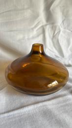 amberkleurige vintage Salong vaas Ikea, Overige kleuren, Ophalen of Verzenden, Minder dan 50 cm, Glas