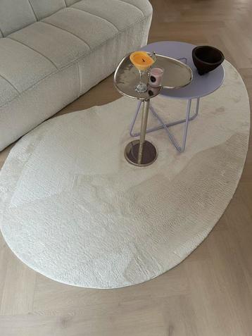 Vloerkleed beschikbaar voor biedingen