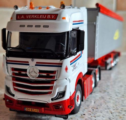 Mercedes MP5 trekker met kippertrailer "L.A. Verkleij B.V.", Hobby en Vrije tijd, Modelauto's | 1:50, Nieuw, Bus of Vrachtwagen