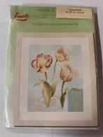 Lanarte Borduurpakket Tulpen en Ornamenten - Nieuw, Ophalen of Verzenden, Nieuw, Handborduren, Borduurpakket