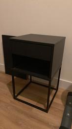2 IKEA VIKHAMMER NACHTKASTJES ZWART, Ophalen, Gebruikt, Minder dan 45 cm, Minder dan 55 cm
