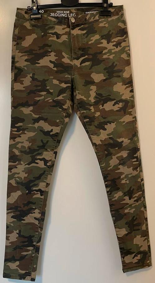 Maat 40 C&A Clockhouse broek tregging, Kleding | Dames, Broeken en Pantalons, Gedragen, Maat 38/40 (M), Groen, Verzenden