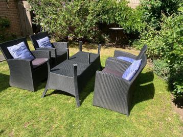 Tuinset gratis  beschikbaar voor biedingen
