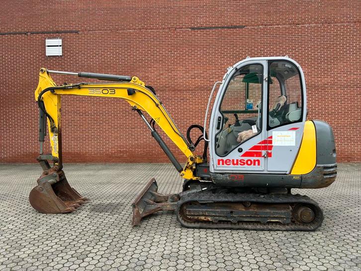 Neuson 3503 RD, Zakelijke goederen, Machines en Bouw | Kranen en Graafmachines, Graafmachine, Ophalen