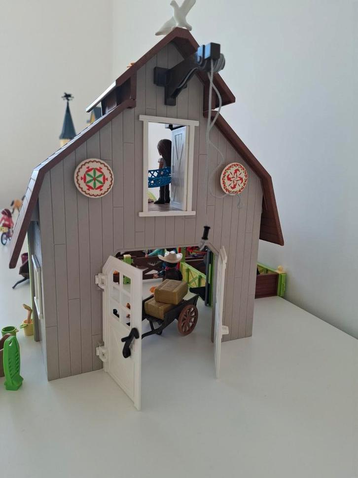 Playmobil Spirit Schuur met Lucky, Pru & Abigail, Kinderen en Baby's, Speelgoed | Playmobil, Zo goed als nieuw, Complete set, Ophalen of Verzenden
