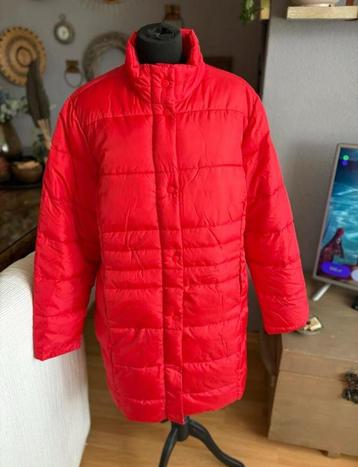 Janina mooie rode langere puffer winterjas mt 44 ZGAN beschikbaar voor biedingen