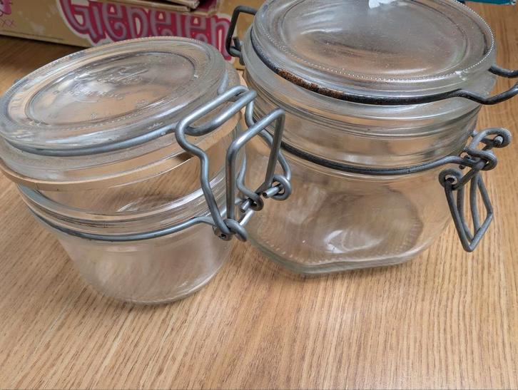 Twee kleine weckpotjes, Huis en Inrichting, Keuken | Keukenbenodigdheden, Gebruikt, Ophalen of Verzenden
