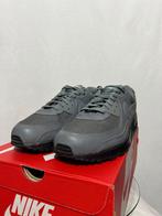ALS NIEUW! Maat 45 - Nike Air Max 90 Cool Grey Reflective, Kleding | Heren, Schoenen, Overige kleuren, Verzenden, Nike, Nike