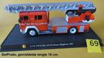 Duits brandweer model, IVECO ladderwagen, Hobby en Vrije tijd, Modelauto's | Overige schalen, Brandweer, Bus of Vrachtwagen, Zo goed als nieuw