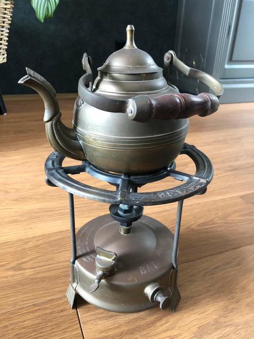 Theepot (zilver) met petroleum onderstel., Antiek en Kunst, Antiek | Tin, Ophalen
