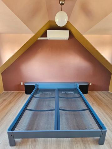 Auping 180x200   in grijs/blauw beschikbaar voor biedingen