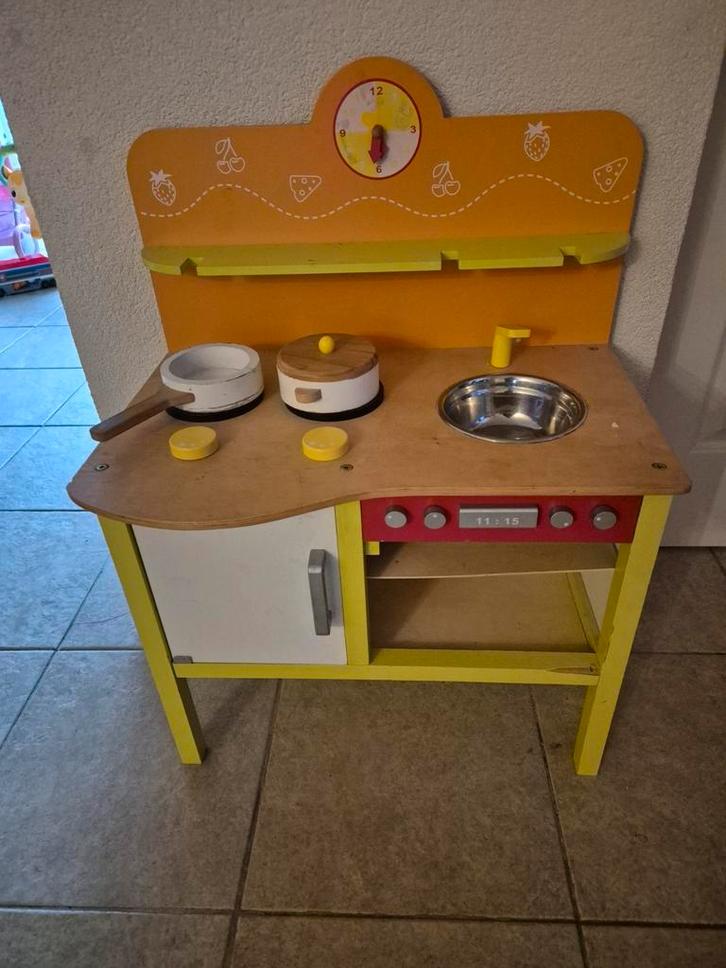 Gratis speelkeukentje, Kinderen en Baby's, Speelgoed | Speelkeukens, Gebruikt, Ophalen of Verzenden
