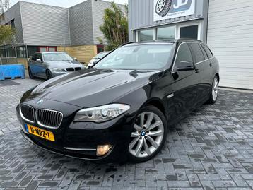 BMW 5-Serie 3.0i Touring 19"Aut8,Xenon,Leder,NaviPro,Clima, beschikbaar voor biedingen
