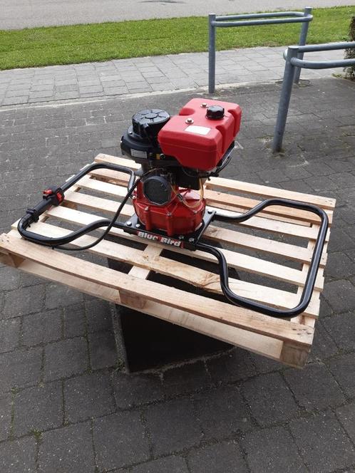 Grondboor Blue Bird 2-pers. 102cc 4.5pk AANBIEDING!!!, Tuin en Terras, Hand-tuingereedschap, Zo goed als nieuw, Grondboor, Ophalen