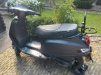 AGM vx50i Scooter met geel kenteken, Fietsen en Brommers, Ophalen, Zo goed als nieuw