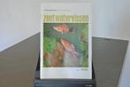 Rizla zoetwatervissen deel 1, Boeken, Ophalen of Verzenden, Gelezen, A. van den Nieuwenhuizen, Plaatjesalbum