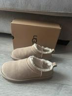 Ugg classic micro 38, Kleding | Dames, Schoenen, UGG, Beige, Snowboots, Ophalen of Verzenden