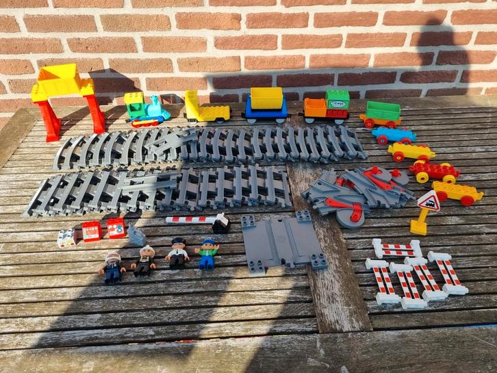 Duplo Treinrails + Trein en Wagons - Veel Extra's!, Kinderen en Baby's, Speelgoed | Duplo en Lego, Gebruikt, Duplo, Losse stenen