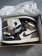 NIKE AIR JORDAN 1 HIGH DARK MOCHA, Bruin, Nike, Nieuw, Ophalen of Verzenden
