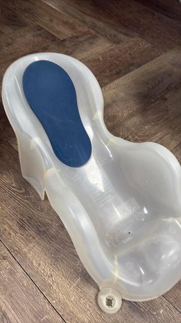 Tami baby zitje voor in bad, voor de allerkleinsten beschikbaar voor biedingen