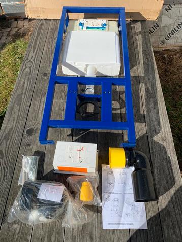 Rezi wc frame complete set nieuw in doos beschikbaar voor biedingen