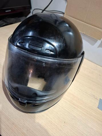 Zwarte Helm - Gebruikt beschikbaar voor biedingen