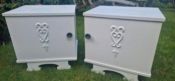 Vintage nachtkastjes kastjes brocante retro  beschikbaar voor biedingen
