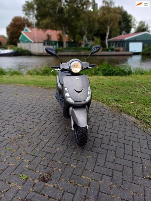 SYM Bromscooter Fiddle II | 2017 | 45km | 6.317km, Fietsen en Brommers, Brommers | Overige merken, Gebruikt