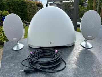 KEF 2.1 stereo set E301 + E-2 subwoofer  ( eggs / eitjes). 