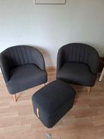 2 Grijze Fauteuils met Voetenbank, Huis en Inrichting, Fauteuils, Hout, Minder dan 75 cm, Ophalen of Verzenden, Zo goed als nieuw