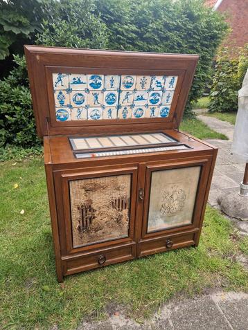 NSM jukebox  ( opknapper )  beschikbaar voor biedingen