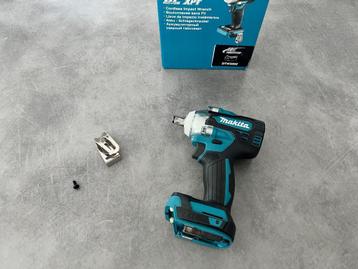 MAKITA DTW300ZJ 18v ACCU SLAGMOER 300Nm SLAGMOERSLEUTEL 1/2" beschikbaar voor biedingen