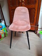 Roze Stoel met Zwarte Poten, Huis en Inrichting, Stoelen, Ophalen, Overige kleuren, Zo goed als nieuw, Metaal