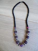 Zwarte ketting met kleurige kralen, Ophalen of Verzenden, Gebruikt, Zwart, Overige materialen