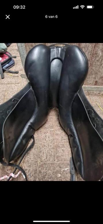 Kieffer Zadel zwart paard pony 17,5 Inch dressuurzadel beschikbaar voor biedingen