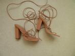 PUBLIC DESIRE aparte schoenen met hak zalm roze  40, Kleding | Dames, Schoenen, Ophalen of Verzenden, Zo goed als nieuw, Schoenen met hoge hakken