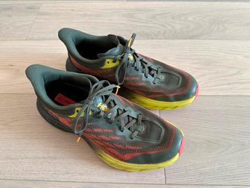 HOKA mt 46 speedgoat 5 wide zgan voor trailrun of jungle beschikbaar voor biedingen