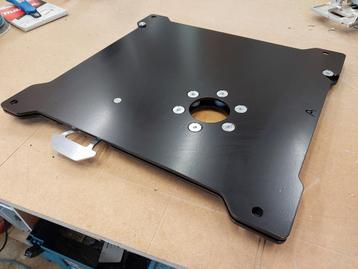 Mercedes Sprinter/ Volkswagen Crafter/ MAN TGE Draaiplateau beschikbaar voor biedingen