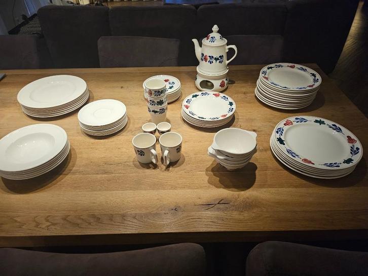 Boerenbont + Wedgwood servies, Huis en Inrichting, Keuken | Servies, Gebruikt, Overige typen, Boerenbont, Aardewerk, Ophalen