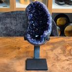 amethist uruguay op standaard donkerpaars, Ophalen of Verzenden, Mineraal