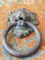 Mooie zware antieke Engelse deurklopper met leeuwenkop 15 cm, Ophalen of Verzenden, Brons