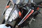 KTM 890 Duke R Akrapovic Quickshifter LED Cruise Control ABS, Handvatverwarming, Meer dan 35 kW, KTM Sportmotorcycle GmbH, Info@ktm.com