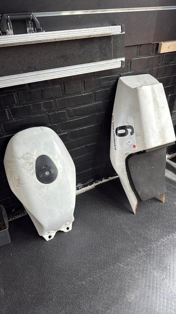 Suzuki Rg250 Tank en racezit beschikbaar voor biedingen