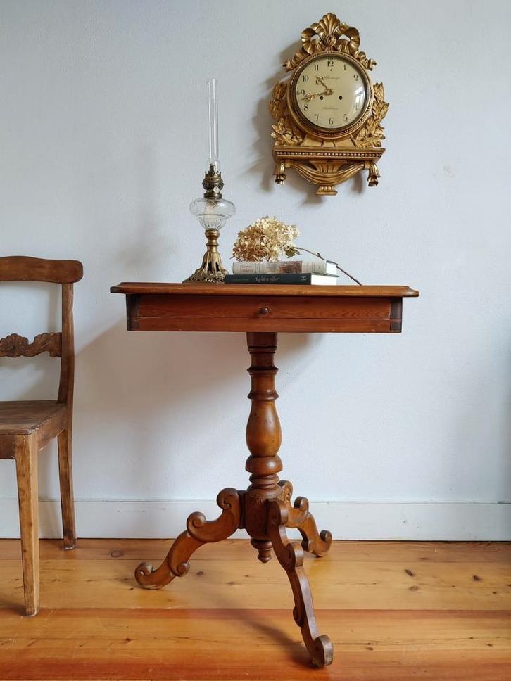 Antieke bijzettafel (REA €175)., Antiek en Kunst, Antiek | Meubels | Tafels, Ophalen