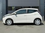 Toyota Aygo 1.0 VVT-i x-play Cruise|Camera|Airco, Auto's, Voorwielaandrijving, Stof, Gebruikt, 4 stoelen