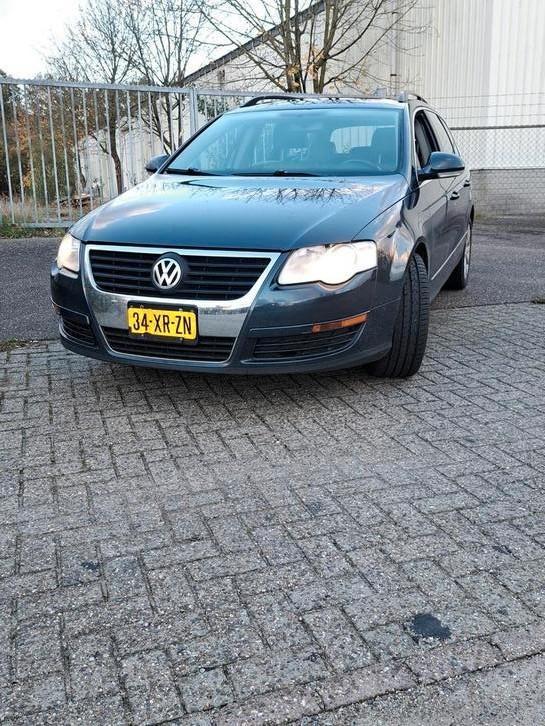 Volkswagen Passat station 2.0  Turbo  lpg, Auto's, Volkswagen, Particulier, Passat, Stationwagon, Geïmporteerd, Blauw, Ophalen