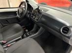 Volkswagen UP 1.0 AIRCO / USB DAB RADIO / BLUETOOTH / 5 DEUR, Auto's, Voorwielaandrijving, Gebruikt, Met garantie (alle), Wit